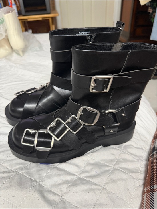 Urban Revivo Shoes - Urban Revivo Black Buckle-Strap Women's Ankle Boots